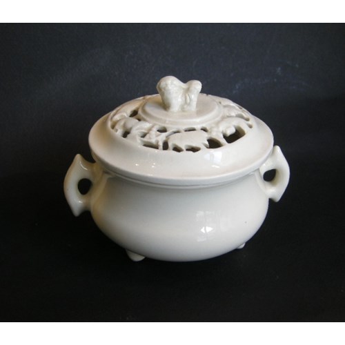 Very rare censer "blanc de chine" with cover reticulated - Dehua kilns - Fujian province - Kangxi period